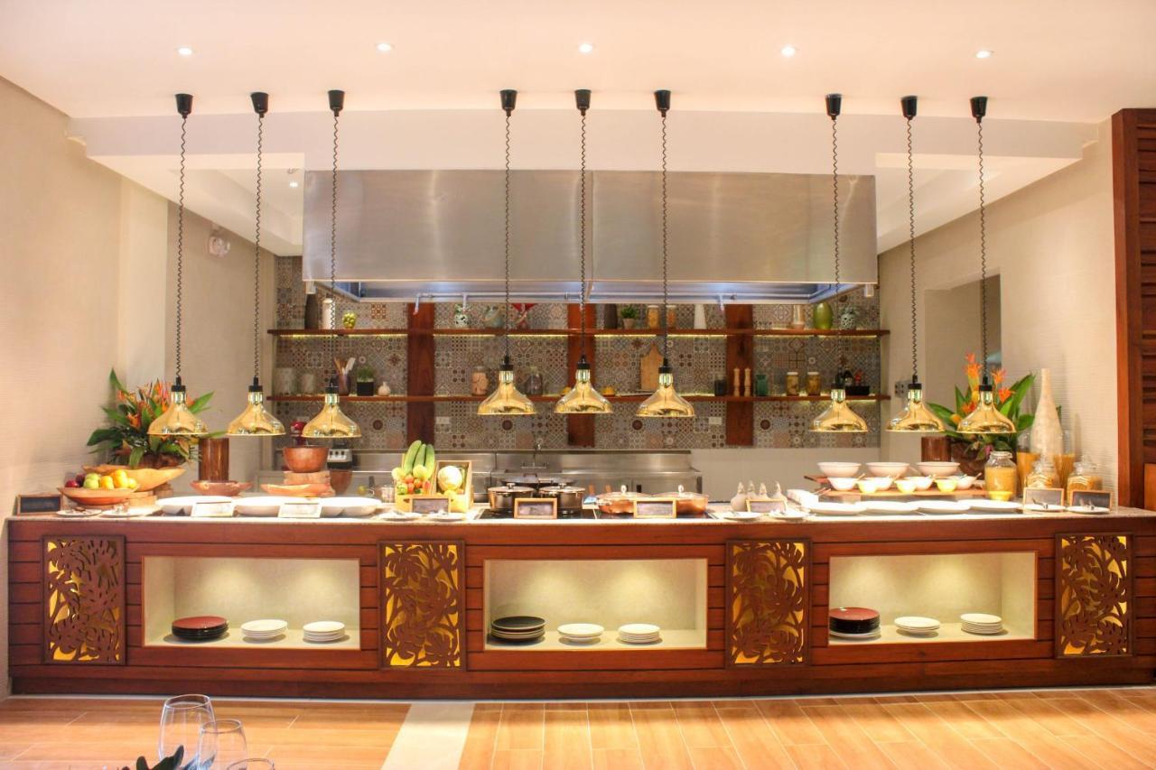 La Jolla Luxury Beach Resort Bagac Extérieur photo