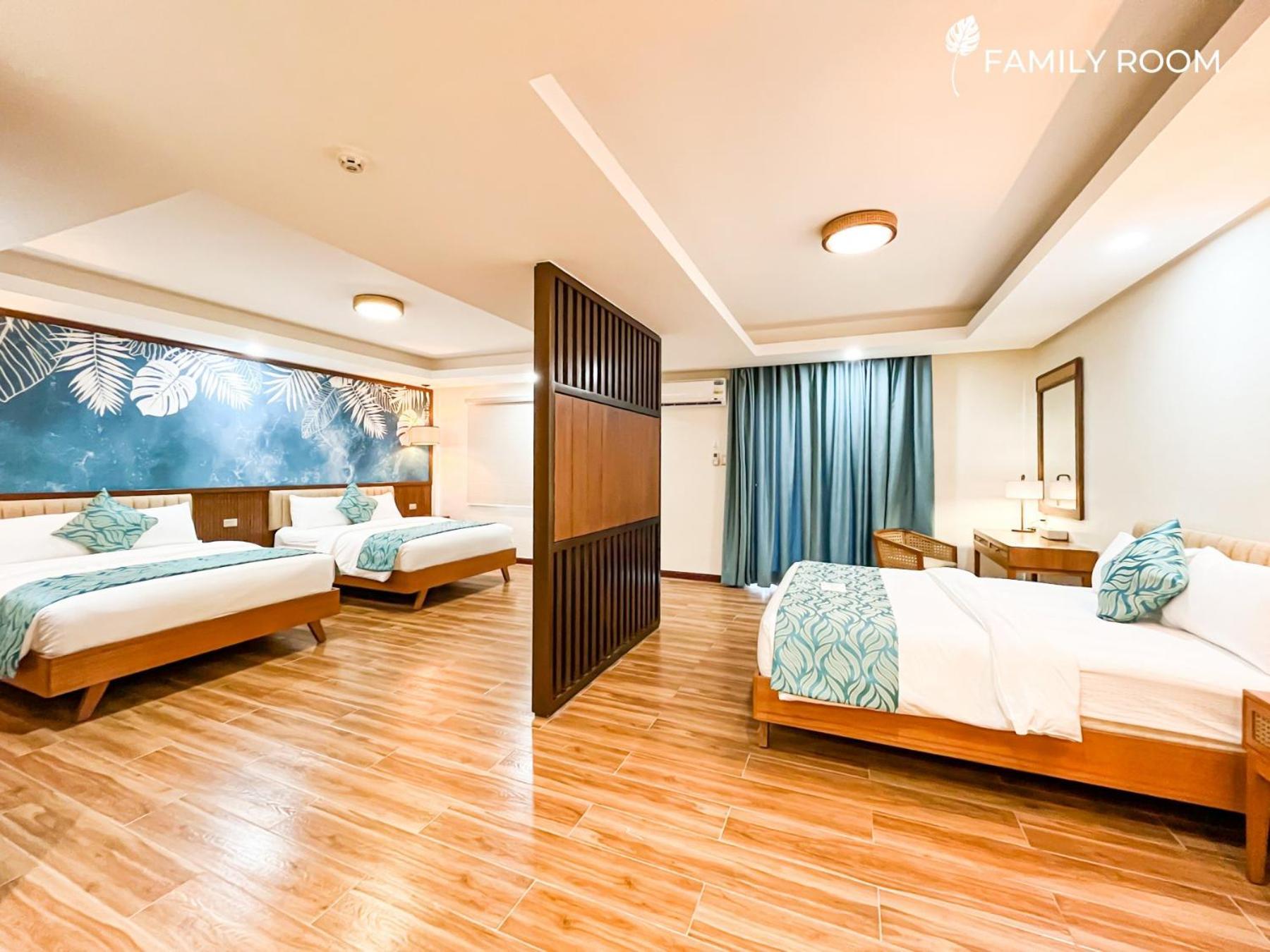 La Jolla Luxury Beach Resort Bagac Extérieur photo