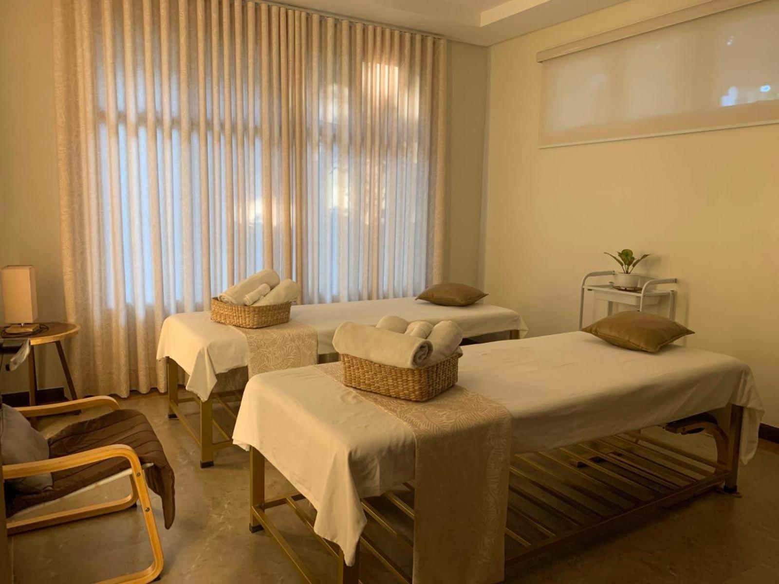 La Jolla Luxury Beach Resort Bagac Extérieur photo