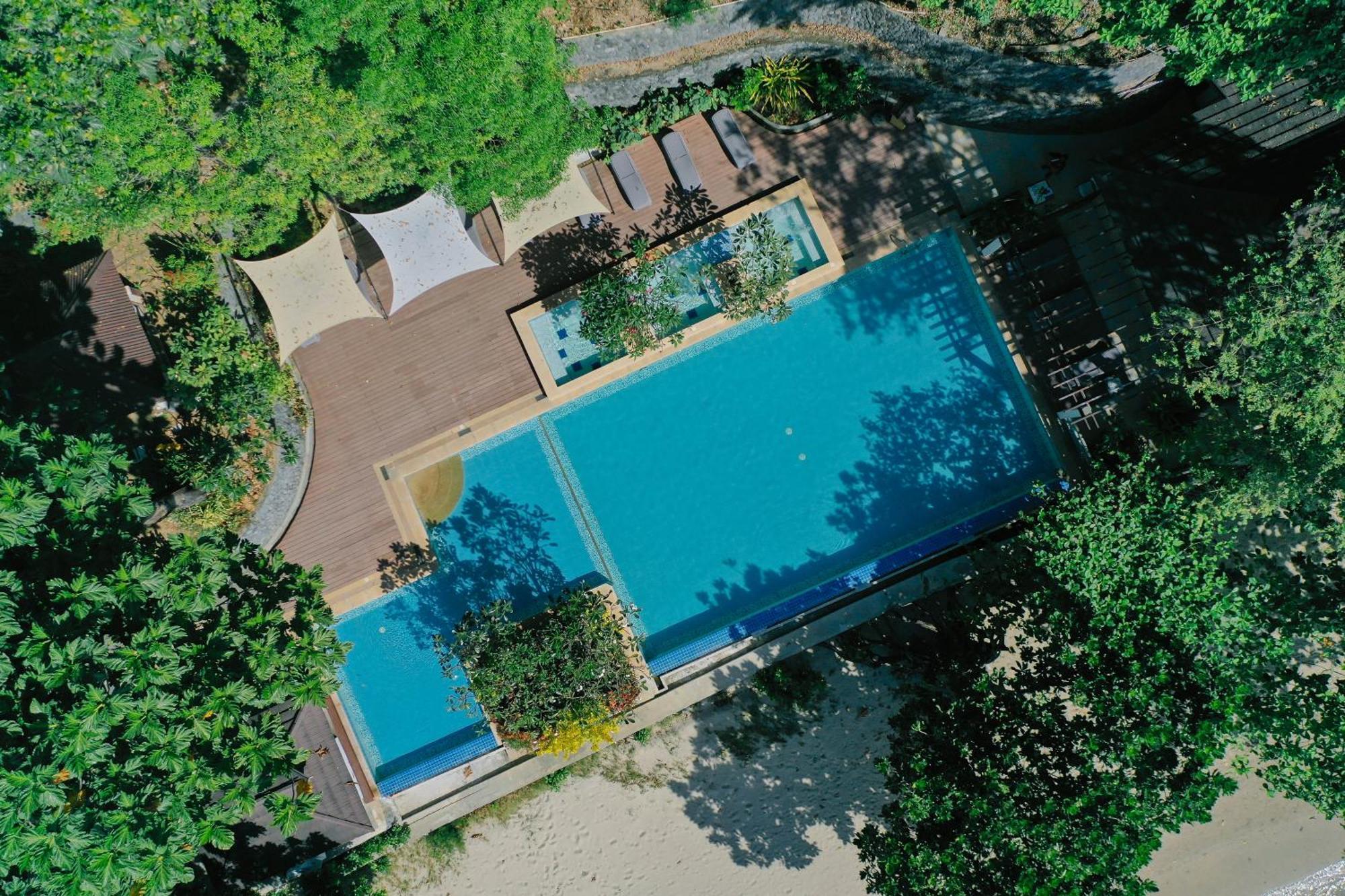 La Jolla Luxury Beach Resort Bagac Extérieur photo